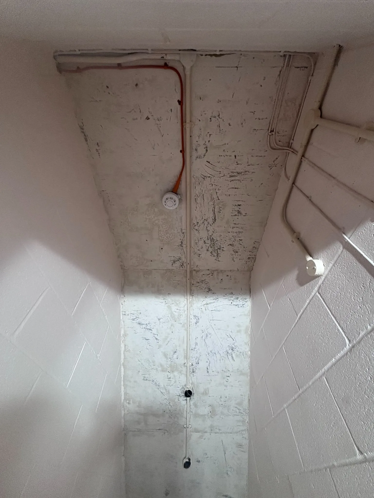 Licensed asbestos gasket removal in a Crouch End commercial property